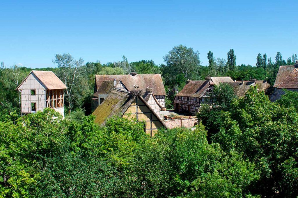 Maisons à colombages à l'écomusée d'Alsace à Ungersheim