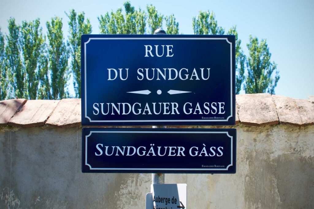 Plaque de la rue du Sundgau, région d'Alsace